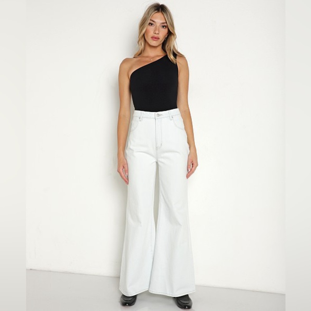 Rolla’s Elle Super Flare Light Wash Jeans